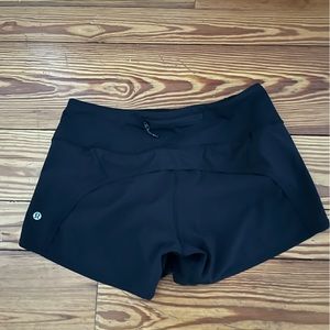 Lululemon Run Times Short *4-way Stretch 4"
Black
